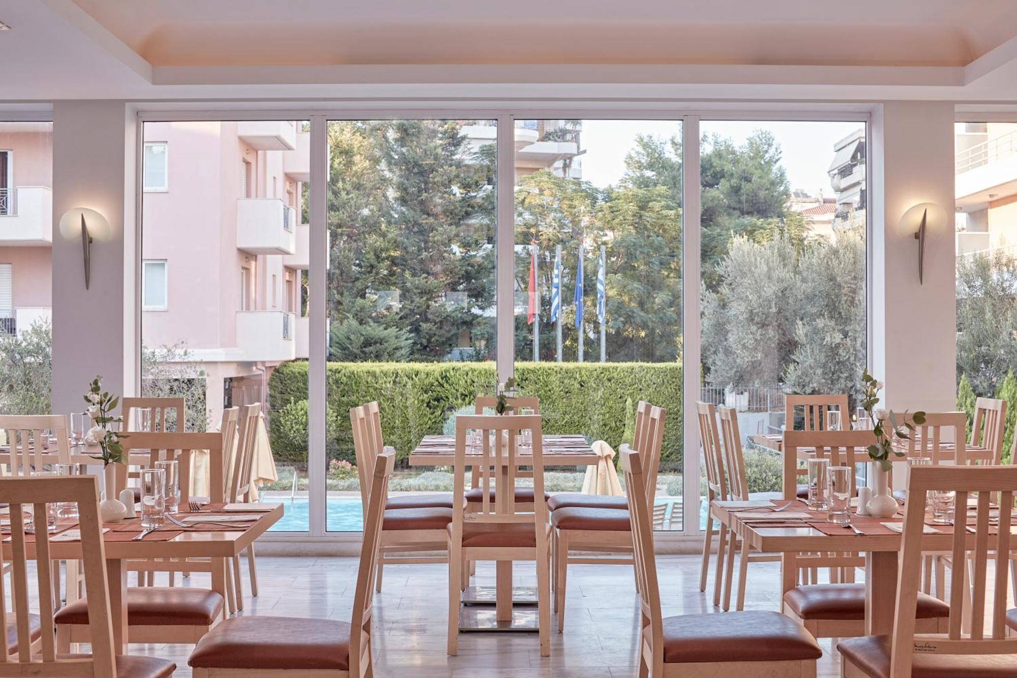 Hotel Civitel Esprit Athen Exterior foto